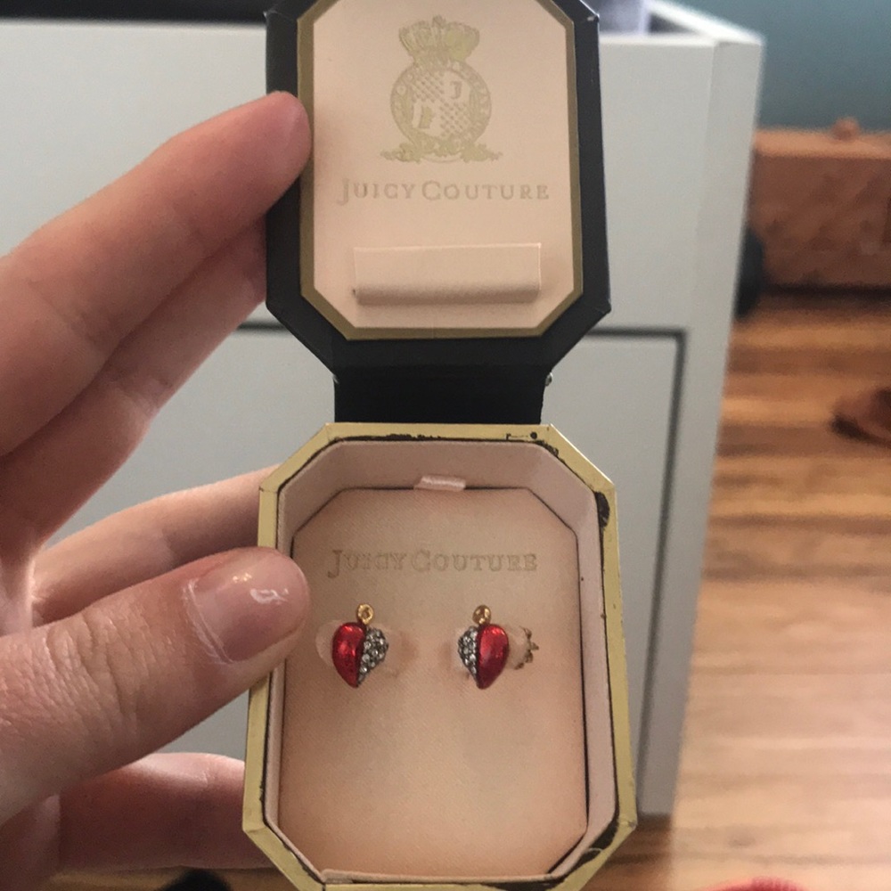 Juicy couture small heart earrings